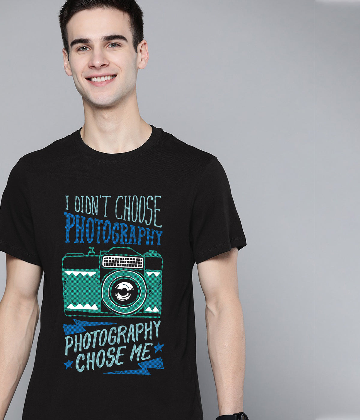 Semantic Graphic Cotton T-shirt - Photography Chose Me